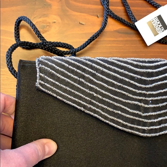Bijoux Terner - beaded/satin clutch - Picture 3 of 6